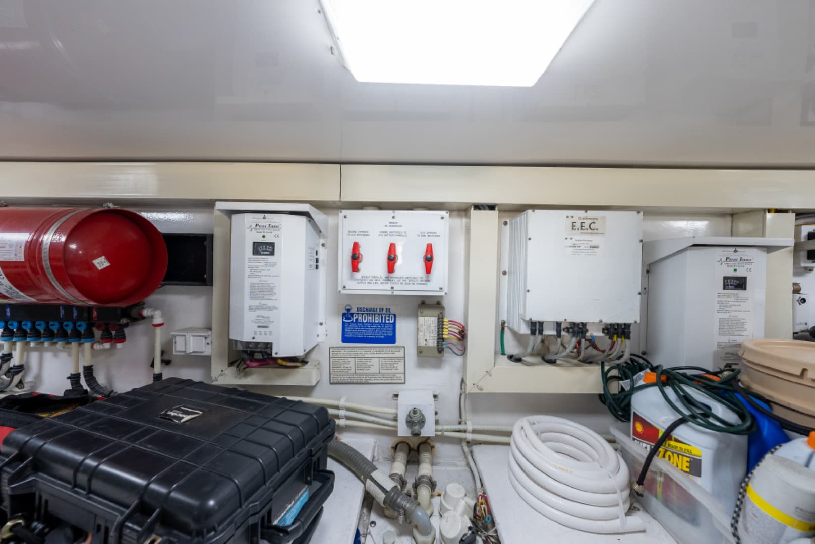 2003 Viking 45 Convertible — photo 36