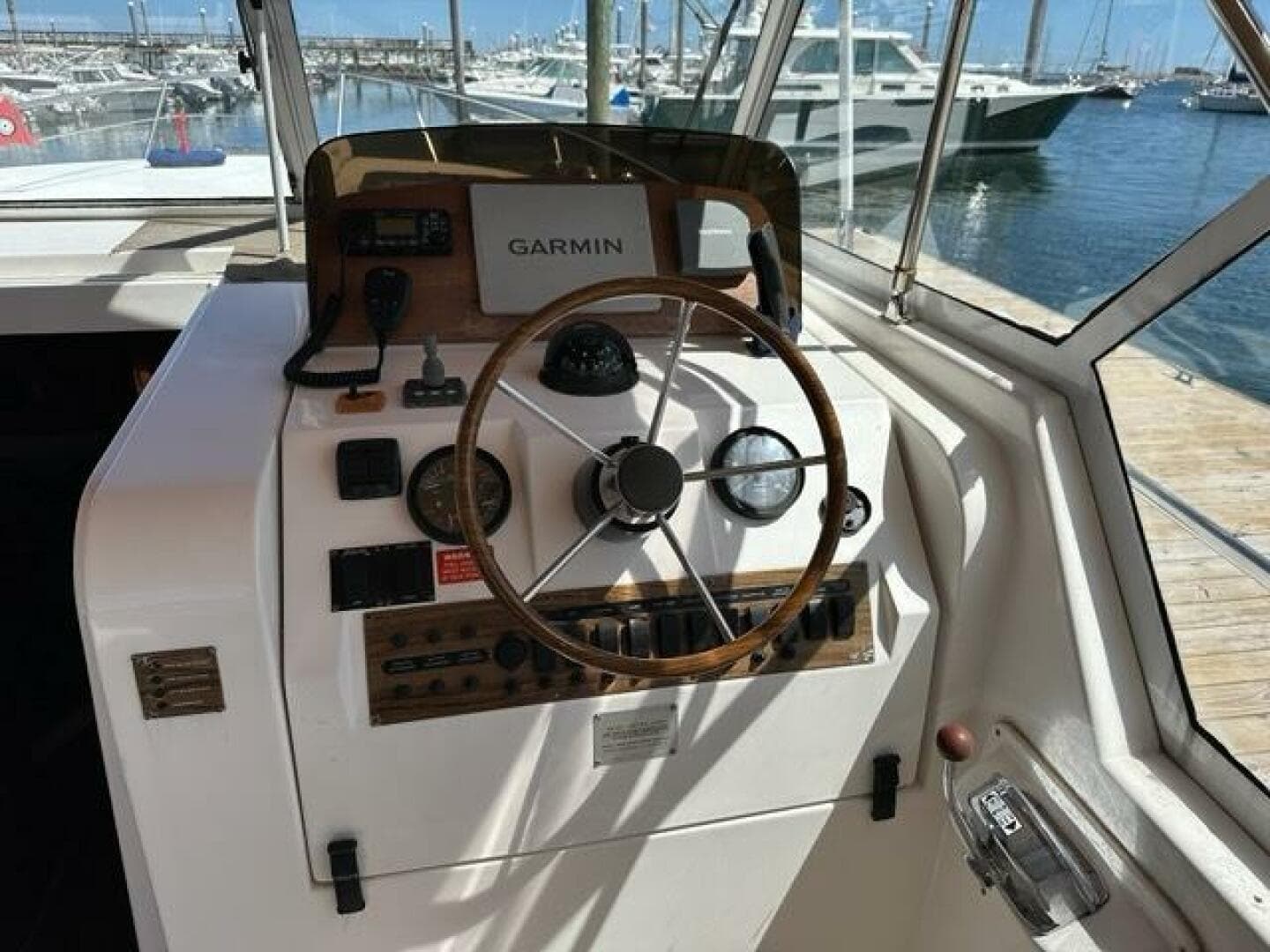 2002 Mainship Pilot 34 — photo 13