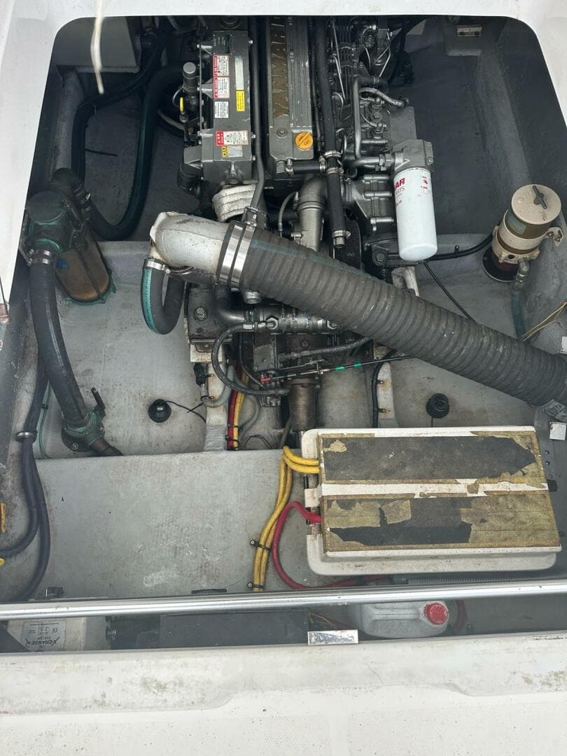 2002 Mainship Pilot 34 — photo 30