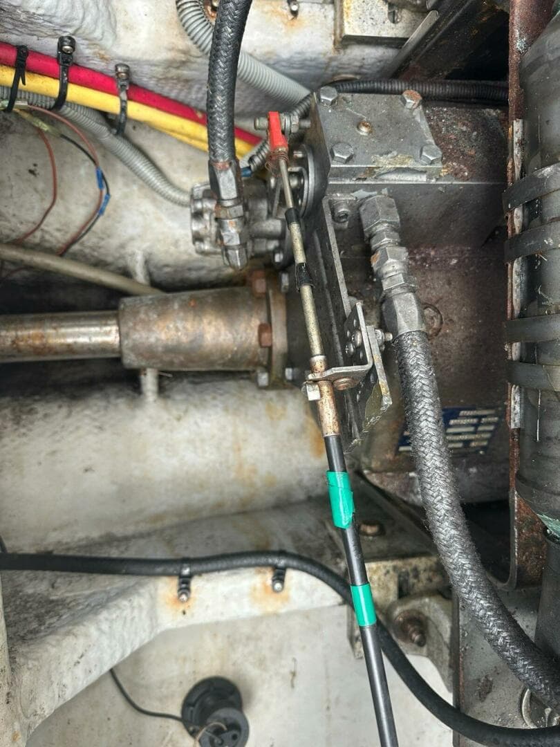 2002 Mainship Pilot 34 — photo 31