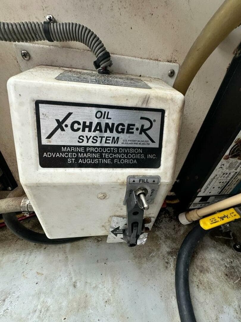 2002 Mainship Pilot 34 — photo 33