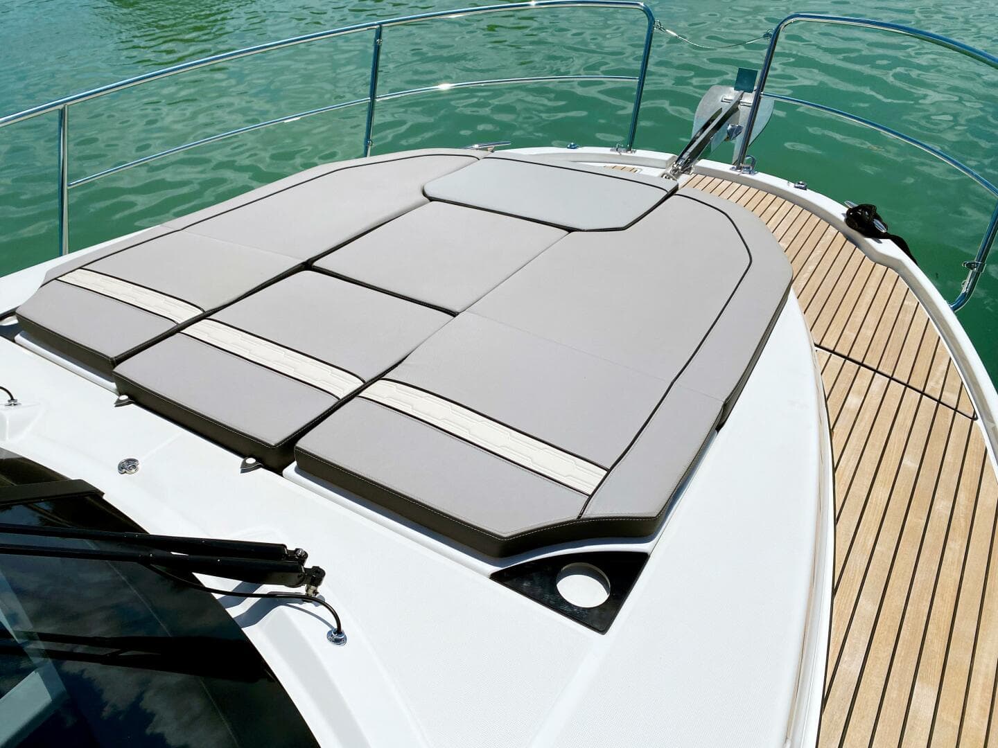 2024 Jeanneau Merry Fisher 1095 Fly — photo 12