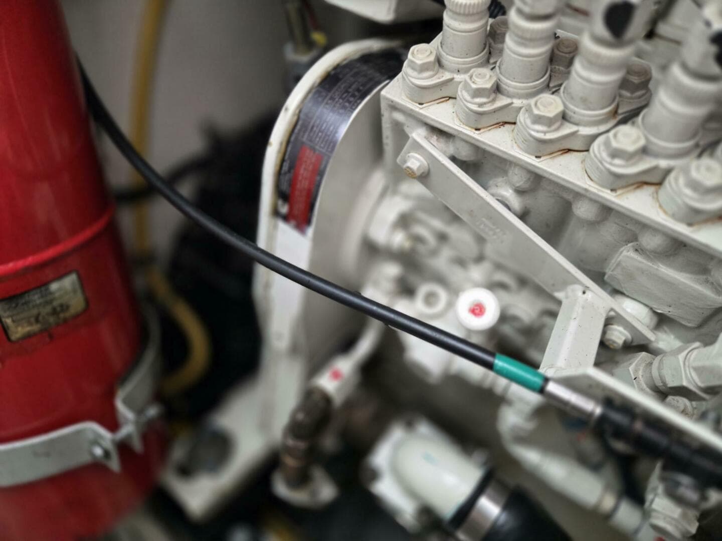 2001 Tiara Yachts 3800 Express — photo 28