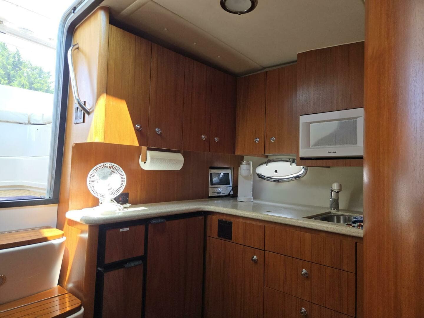 2001 Tiara Yachts 3800 Express — photo 38