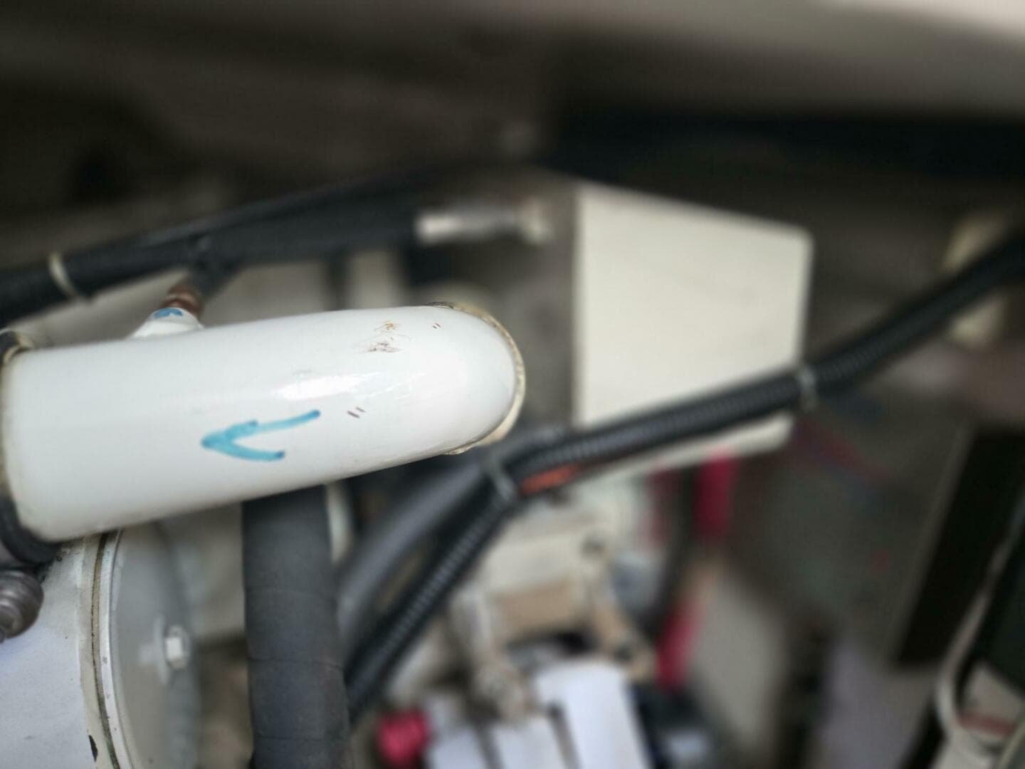 2001 Tiara Yachts 3800 Express — photo 31