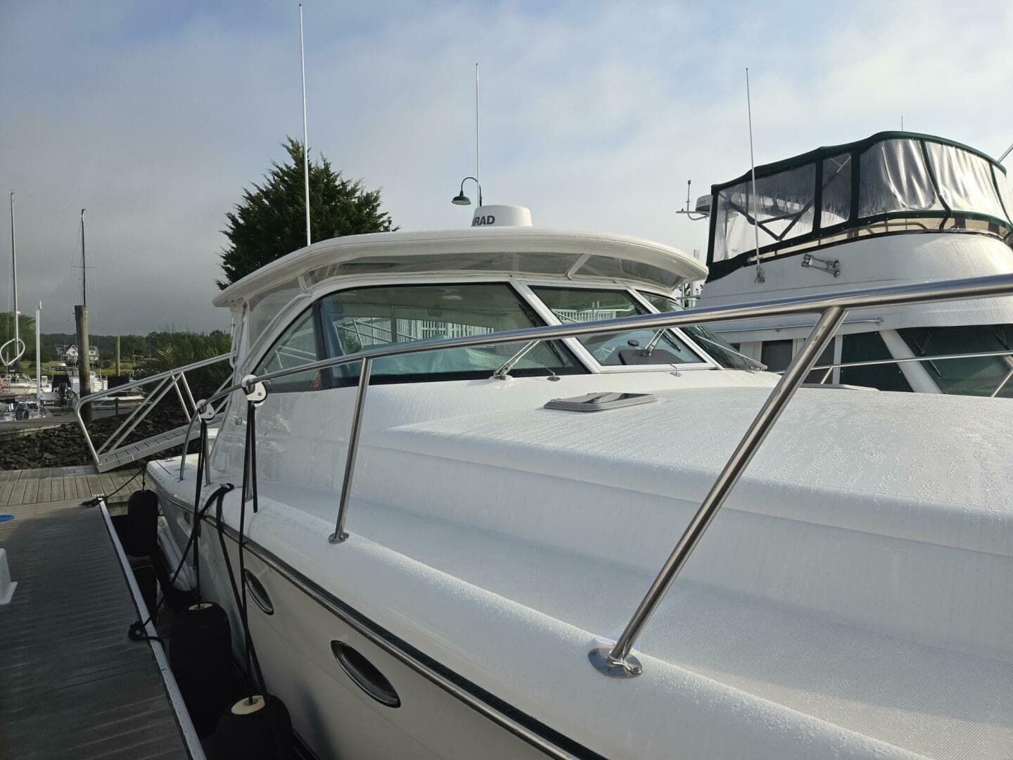 2001 Tiara Yachts 3800 Express — photo 11