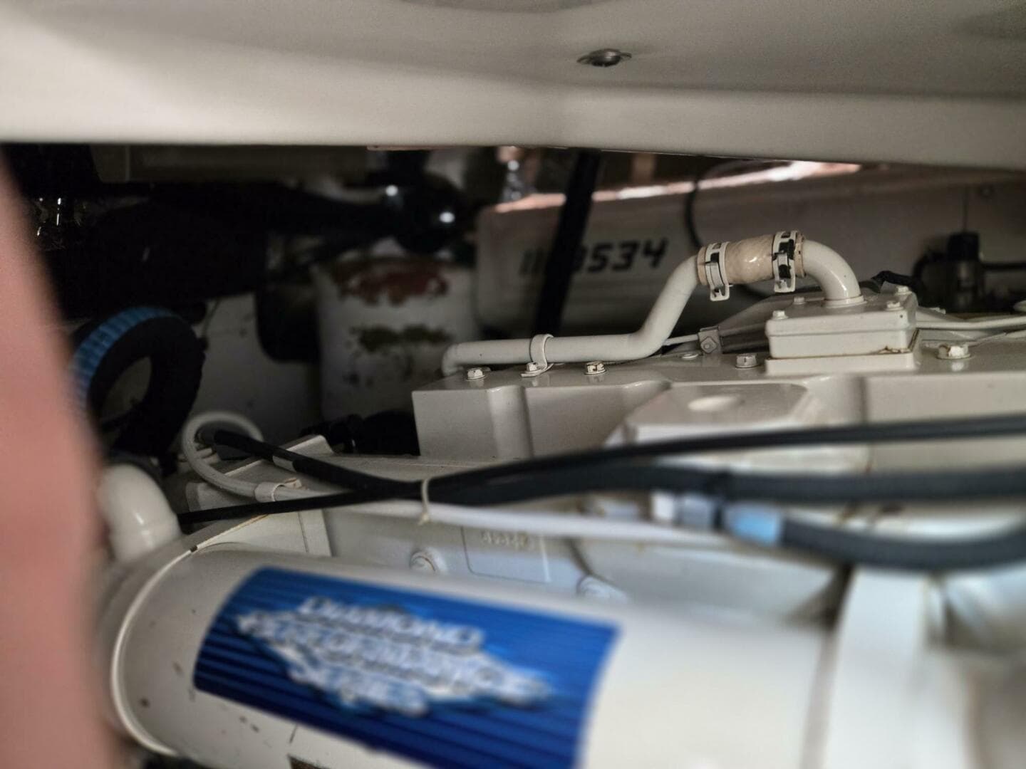 2001 Tiara Yachts 3800 Express — photo 8