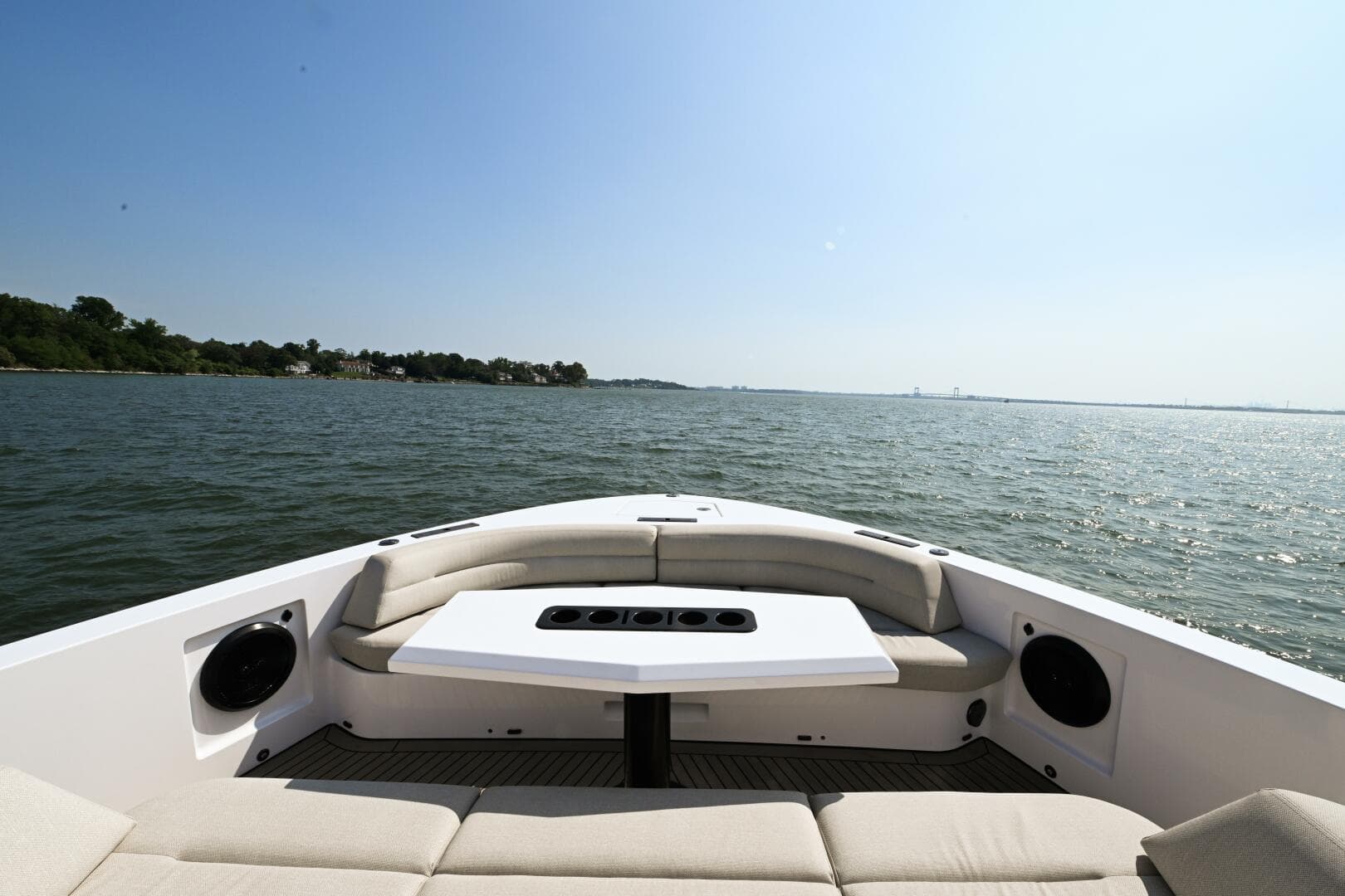 2022 Vanquish Yachts — photo 12