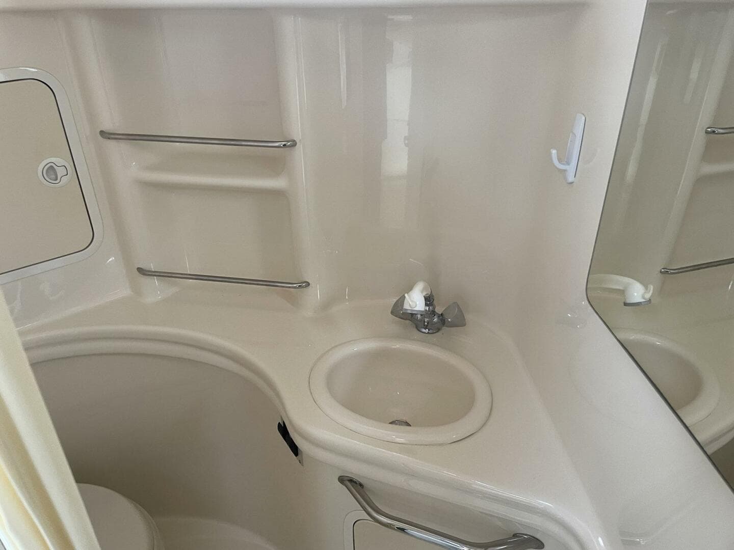 2003 Sea Ray 300 Sundancer — photo 30