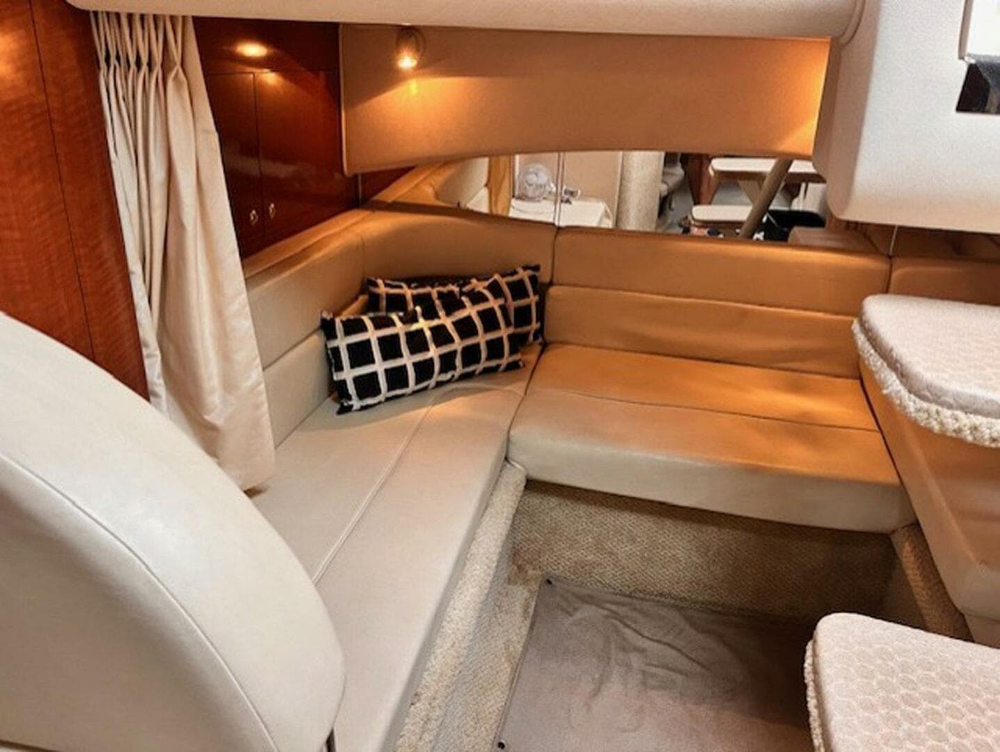 2003 Sea Ray 300 Sundancer — photo 23