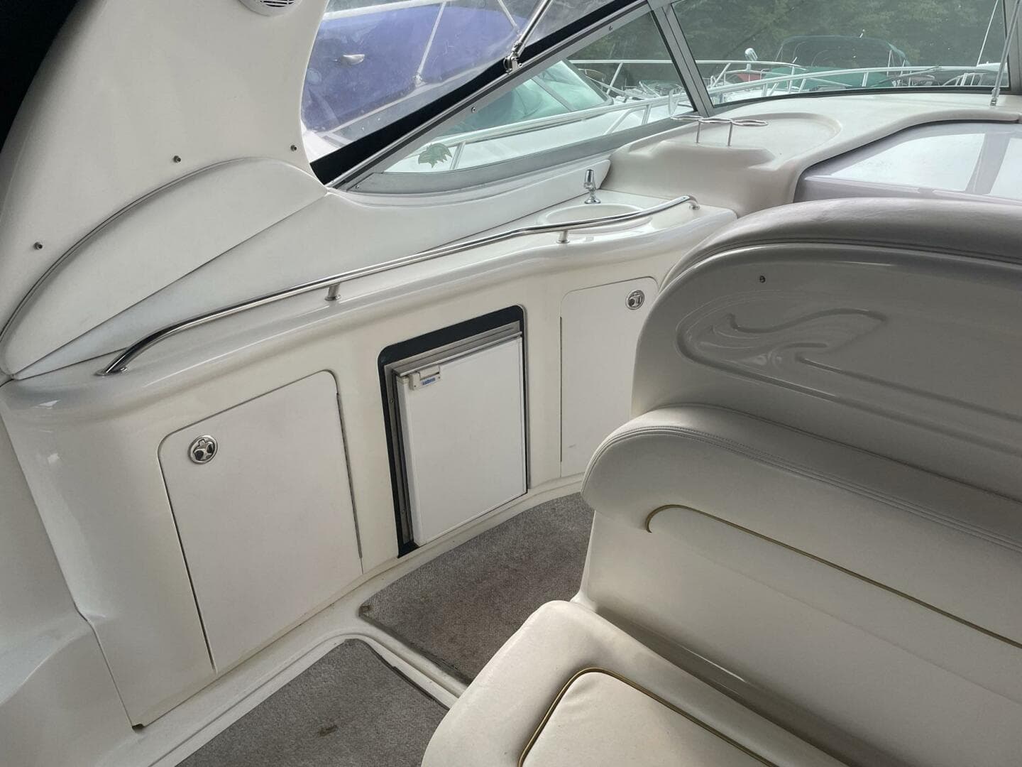 2003 Sea Ray 300 Sundancer — photo 7