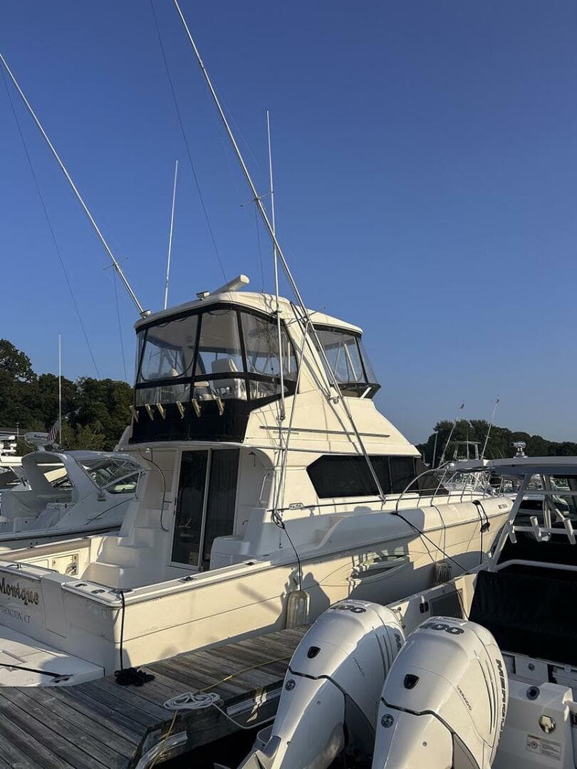 2002 Silverton 42 Convertible — photo 2