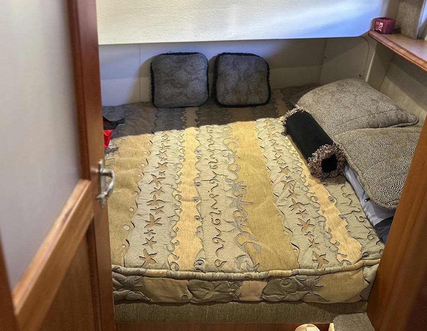 2002 Silverton 42 Convertible — photo 36