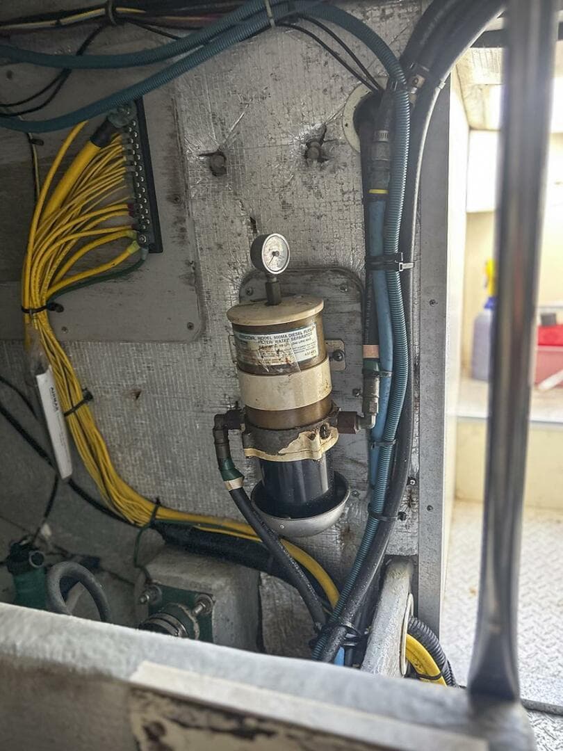 2002 Silverton 42 Convertible — photo 48