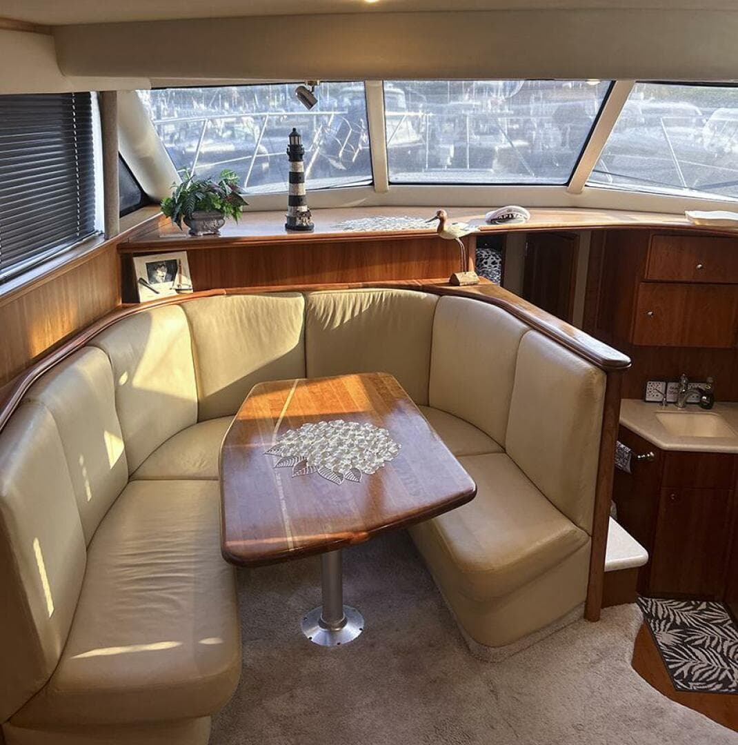 2002 Silverton 42 Convertible — photo 27