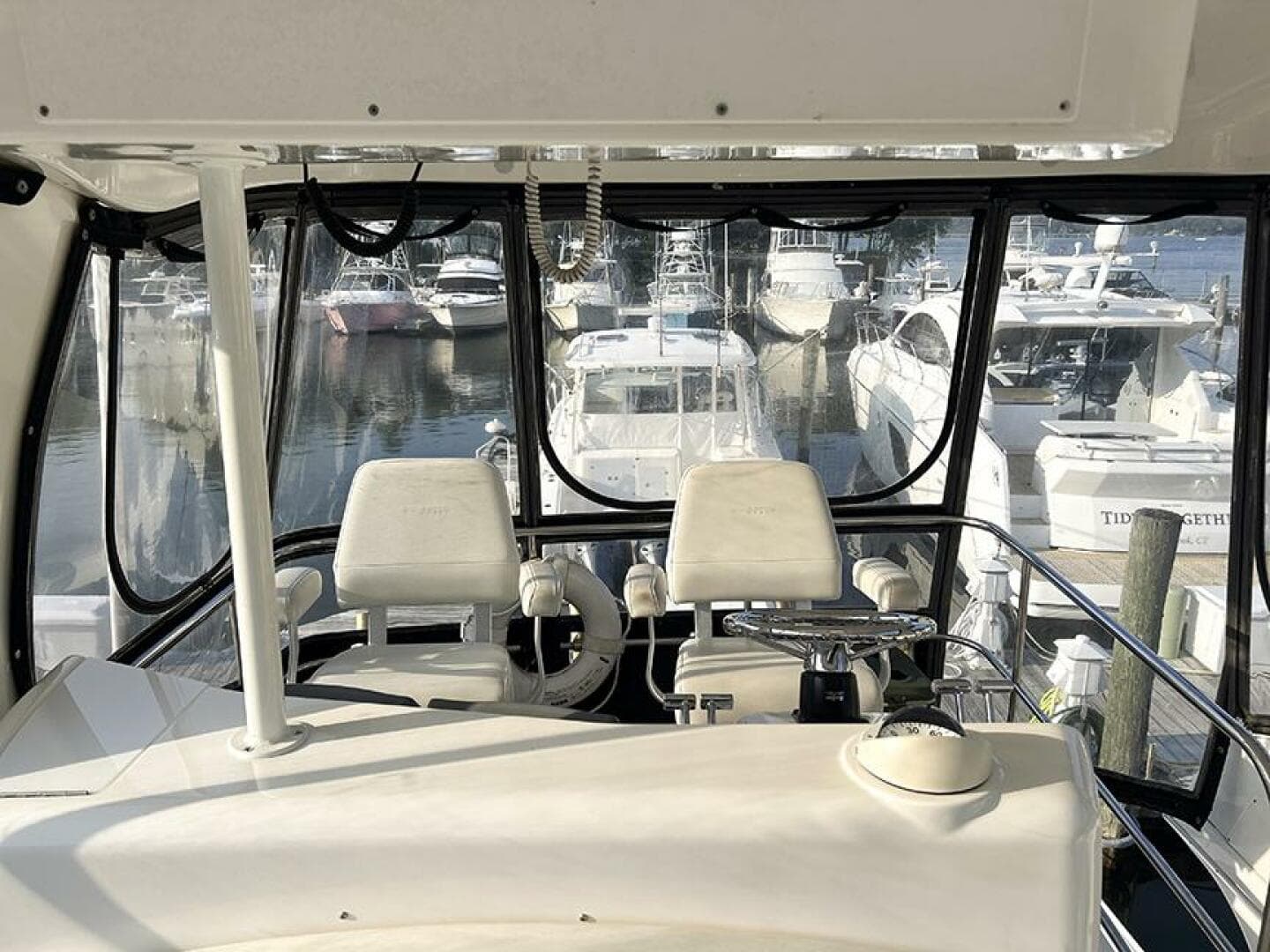 2002 Silverton 42 Convertible — photo 13