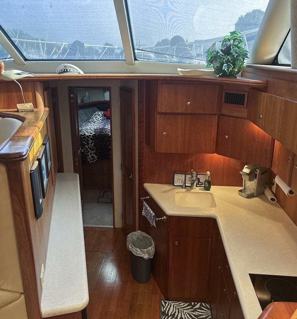 2002 Silverton 42 Convertible — photo 25