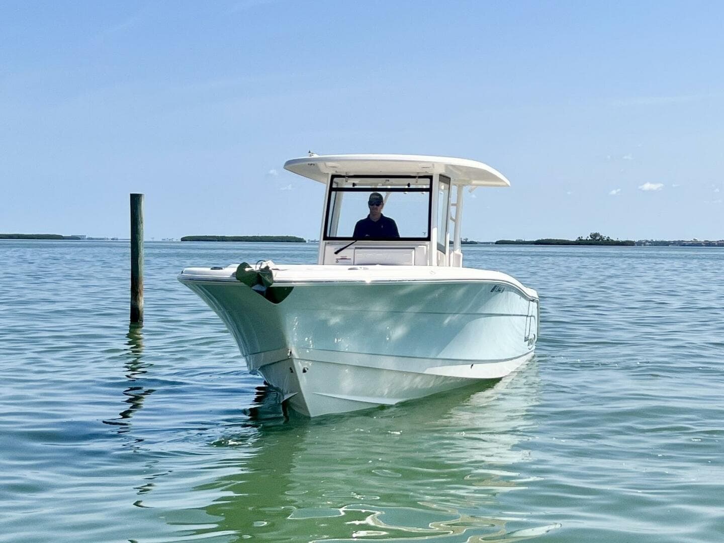 2020 Robalo R302 — photo 2