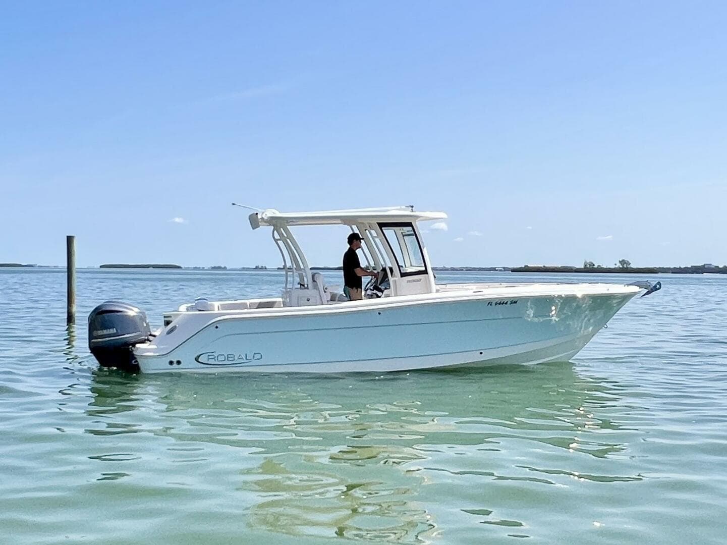 2020 Robalo R302 — photo 4