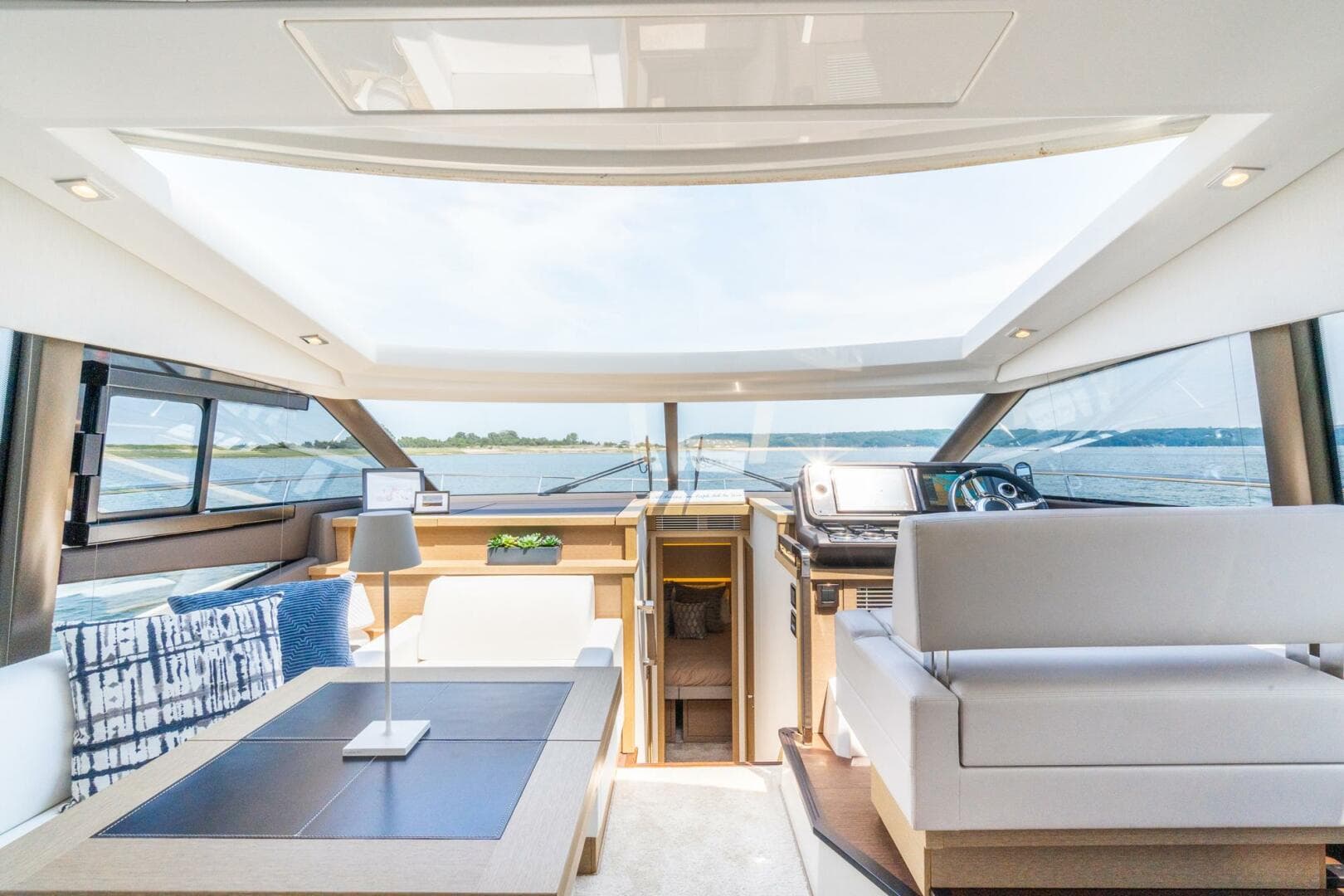 2019 Prestige — photo 23