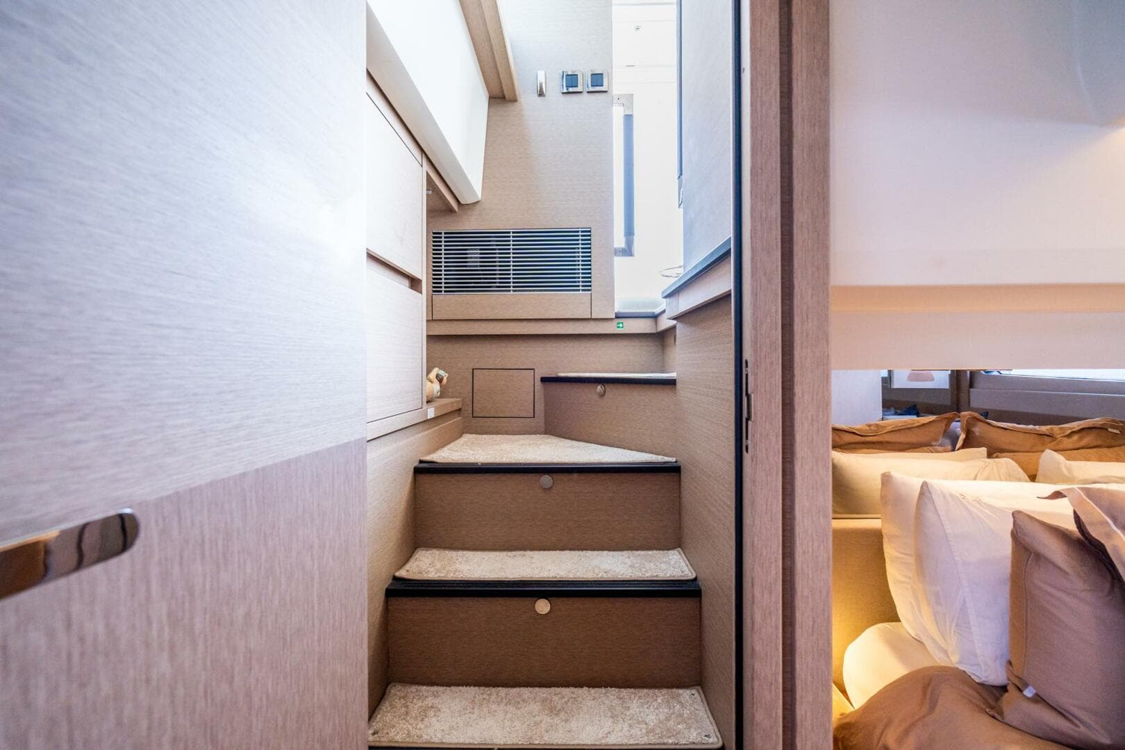 2019 Prestige — photo 46