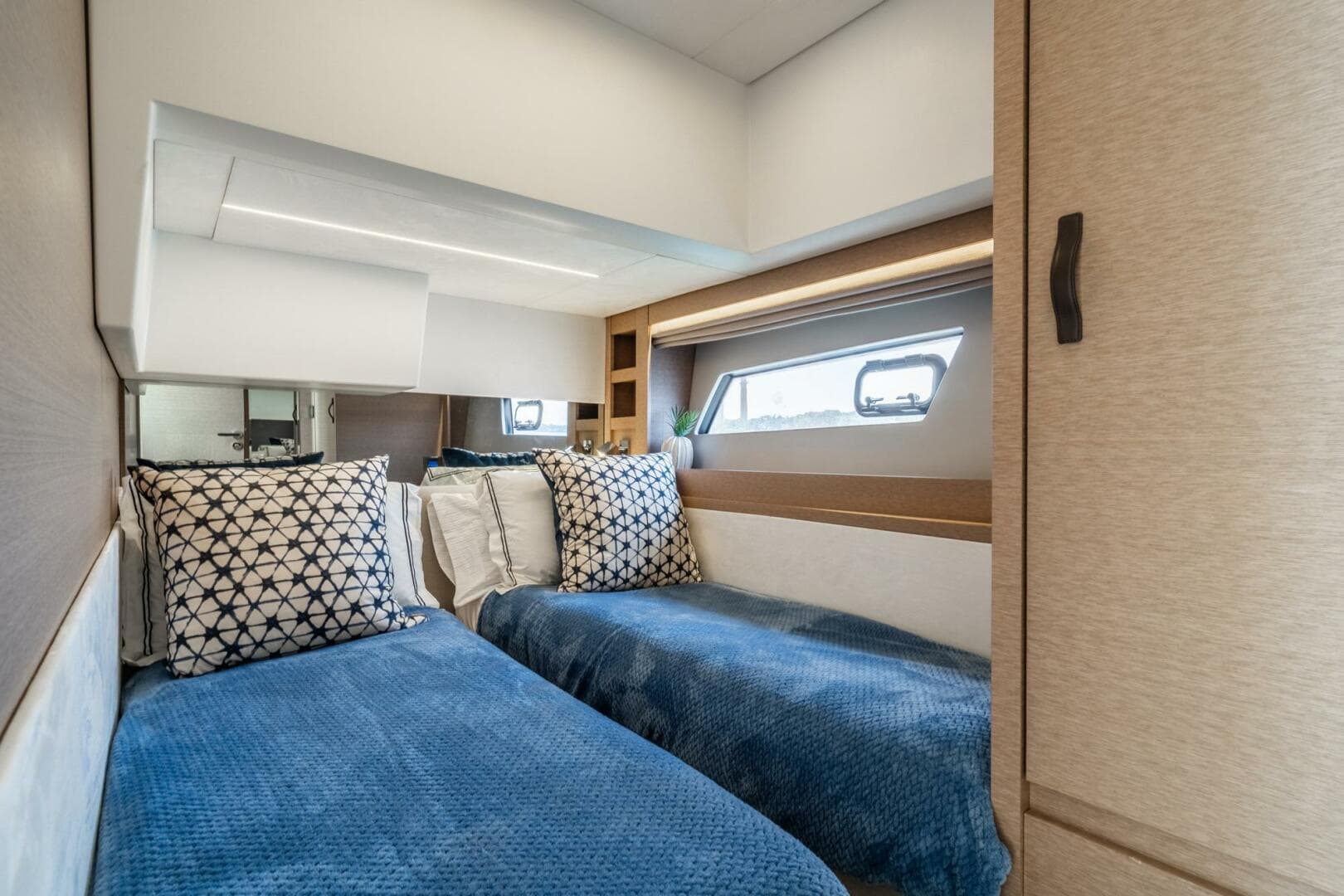 2019 Prestige — photo 61