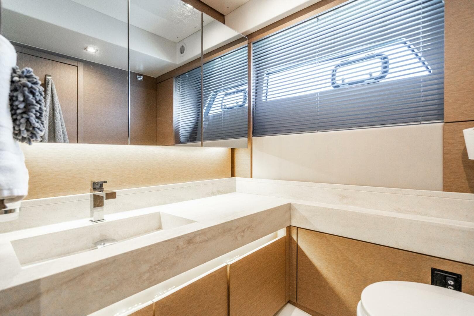 2019 Prestige — photo 47