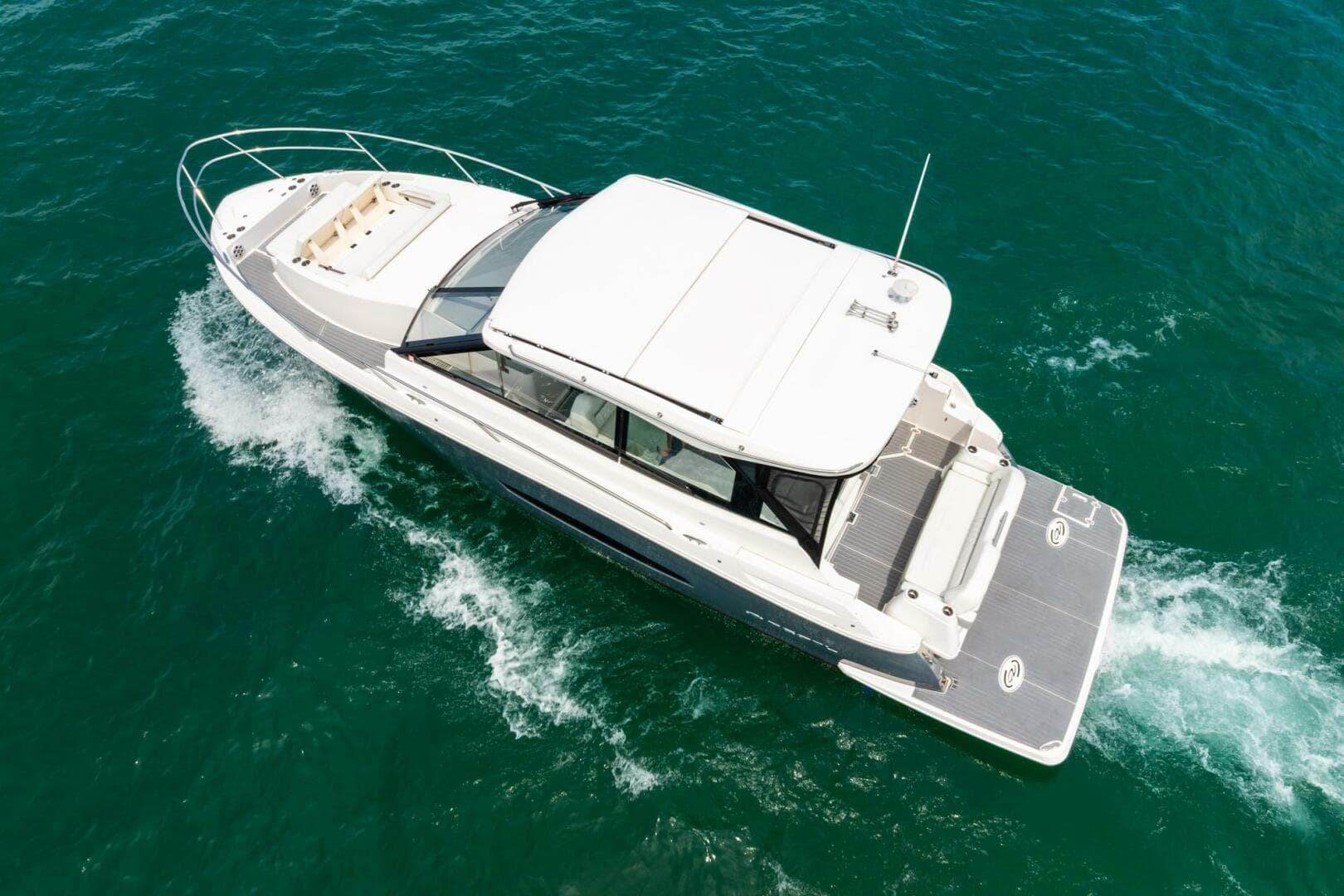 2022 Regal 36 Grande Coupe — photo 14