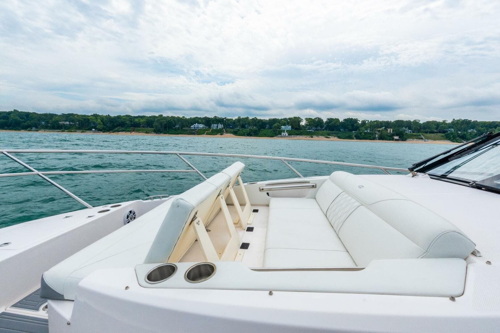 2022 Regal 36 Grande Coupe — photo 40