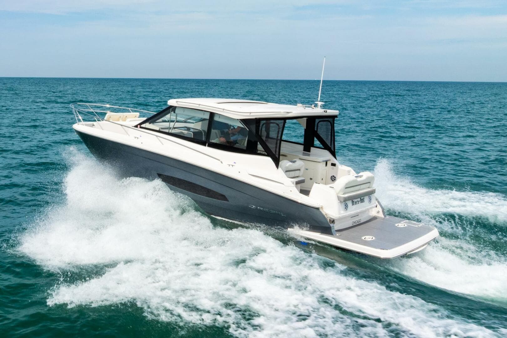 2022 Regal 36 Grande Coupe — photo 5