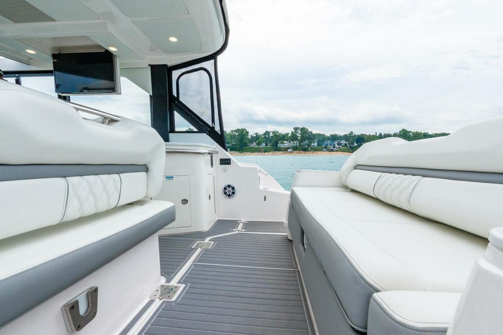 2022 Regal 36 Grande Coupe — photo 45