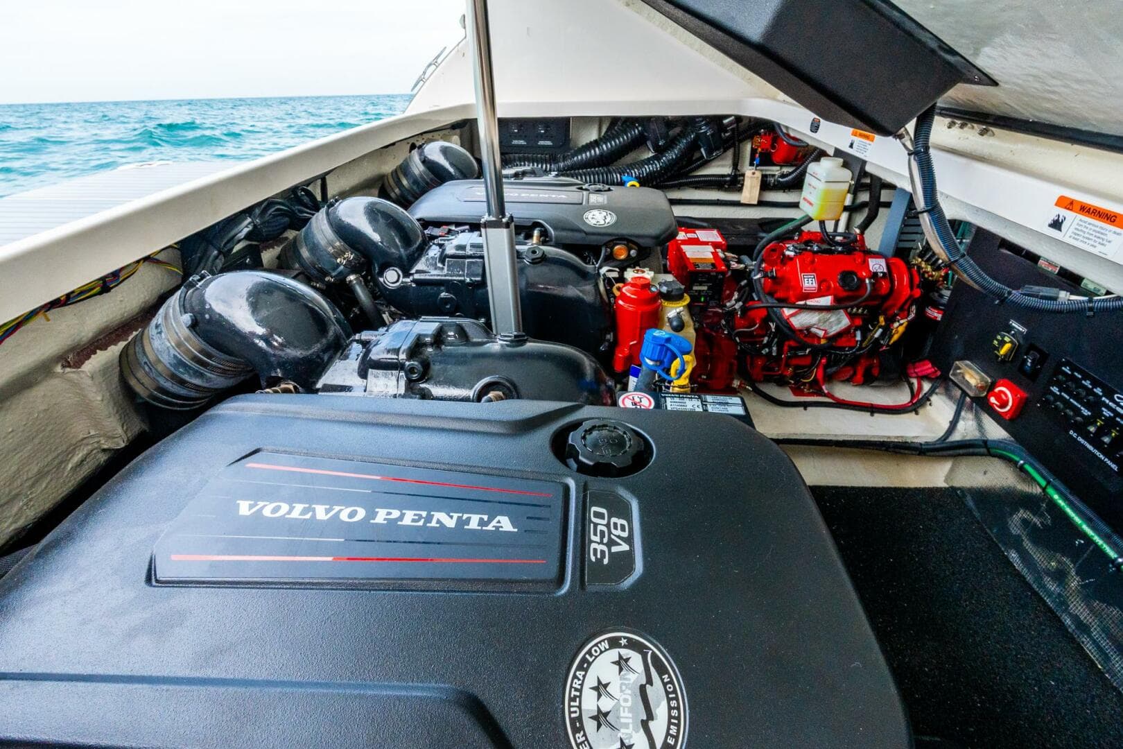 2022 Regal 36 Grande Coupe — photo 16