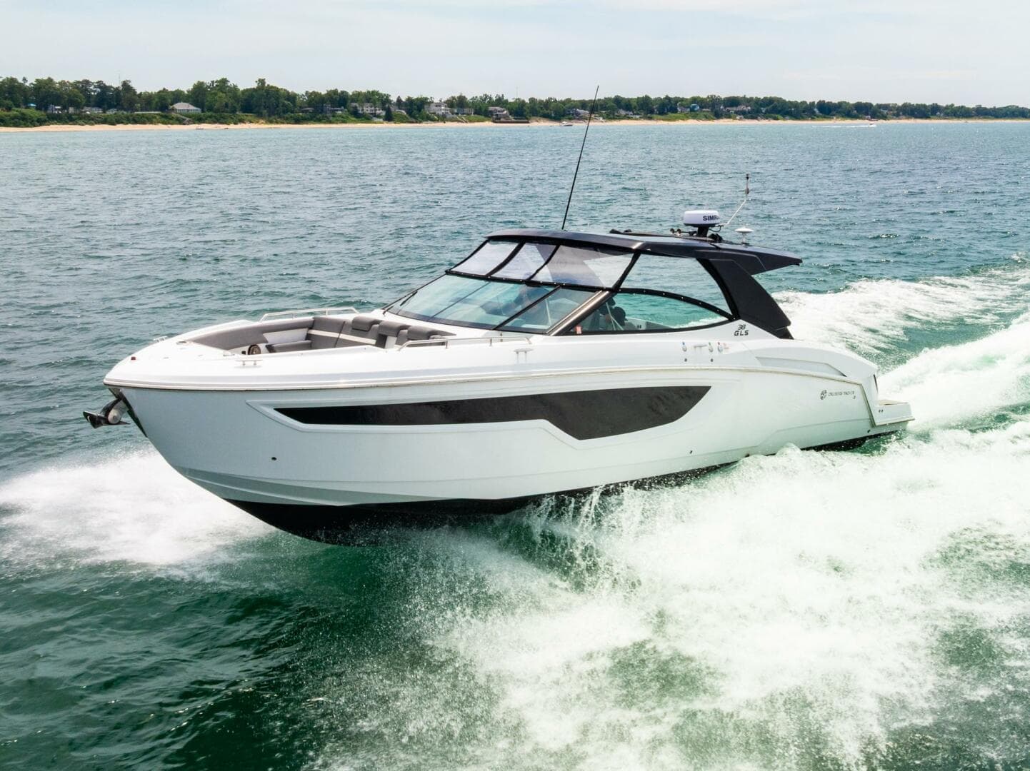 2021 Cruisers Yachts — photo 7