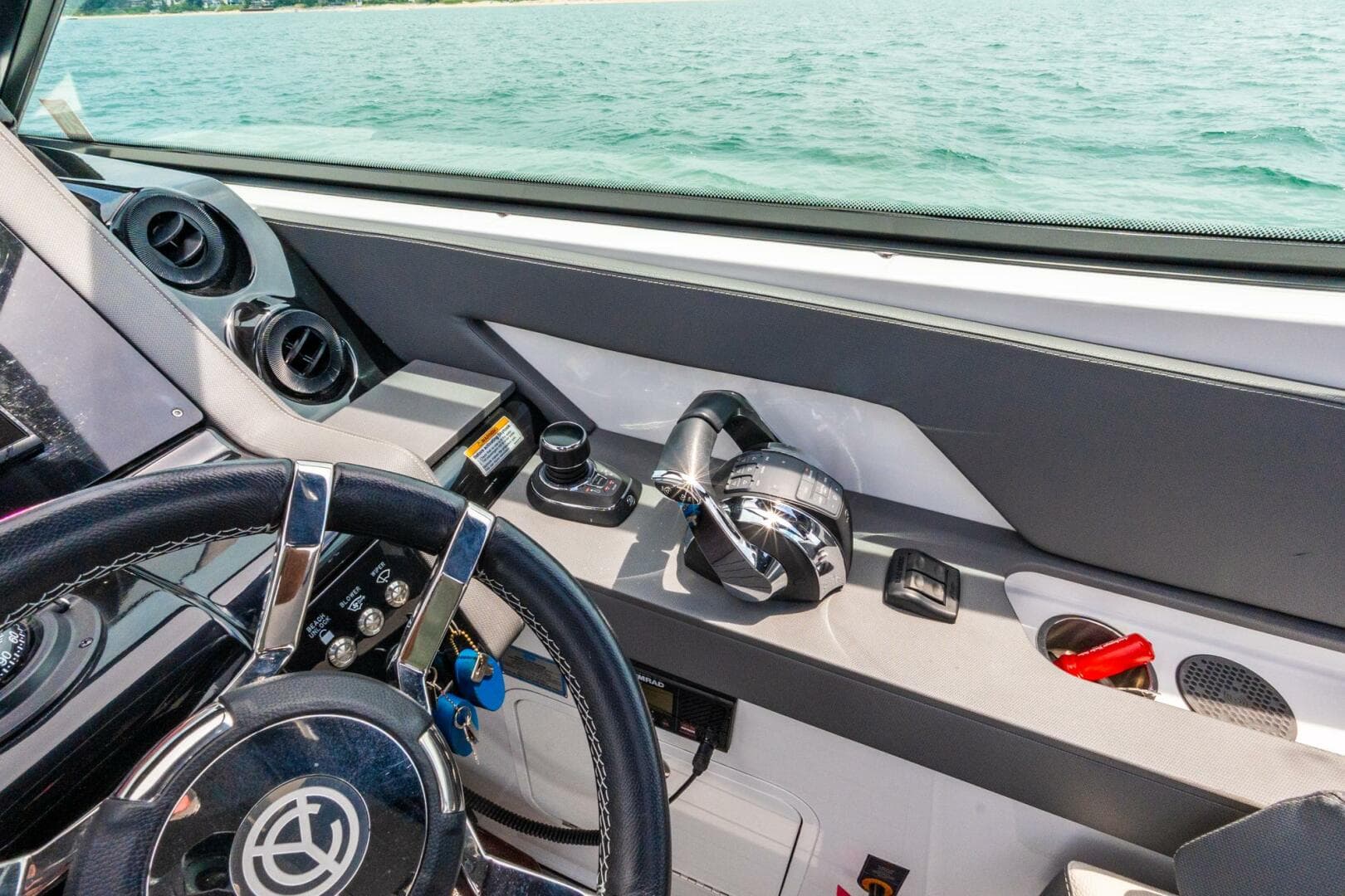 2021 Cruisers Yachts — photo 27