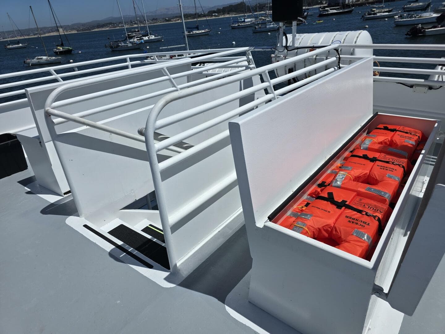 1986 Gulf Craft Passenger — photo 13