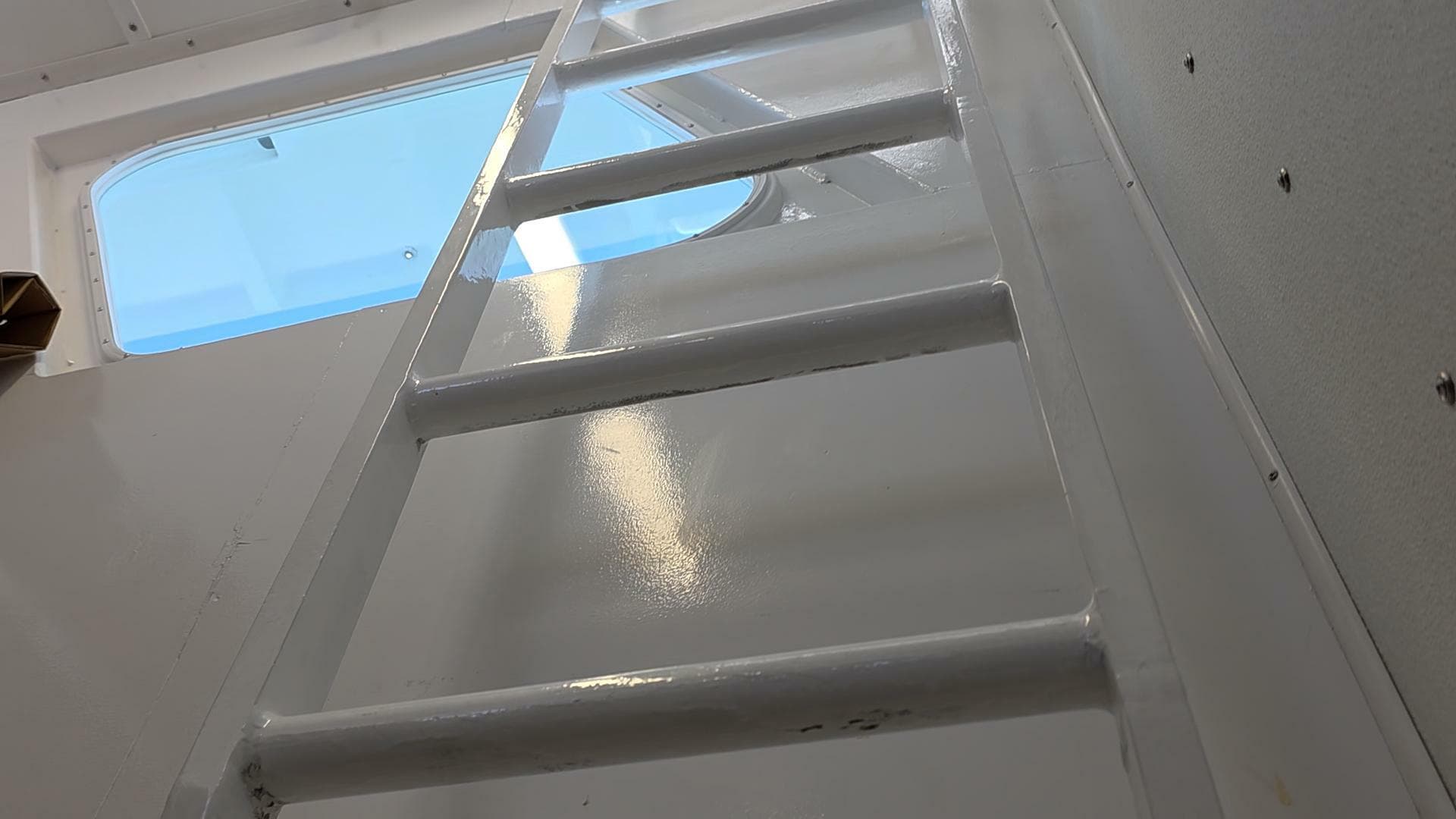 1986 Gulf Craft Passenger — photo 29