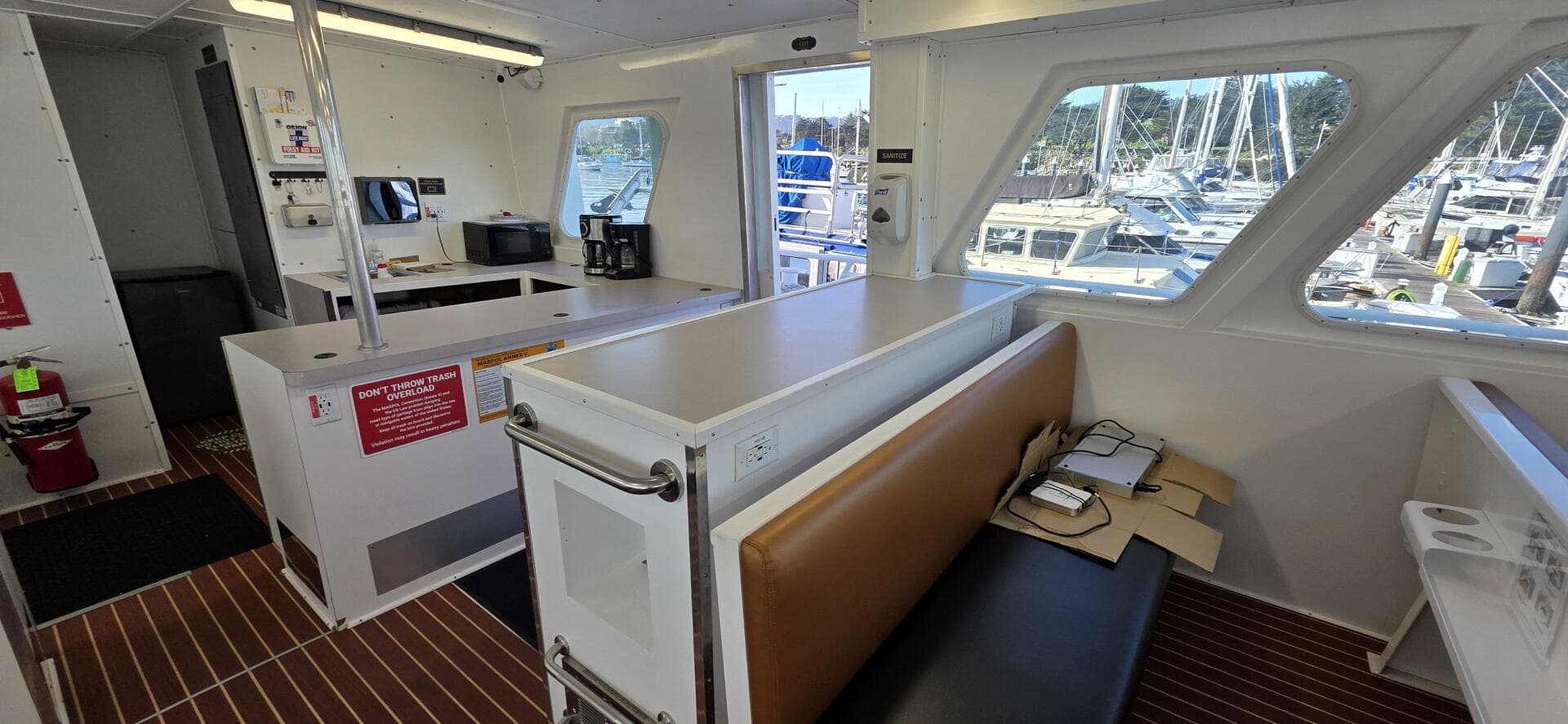 1986 Gulf Craft Passenger — photo 24