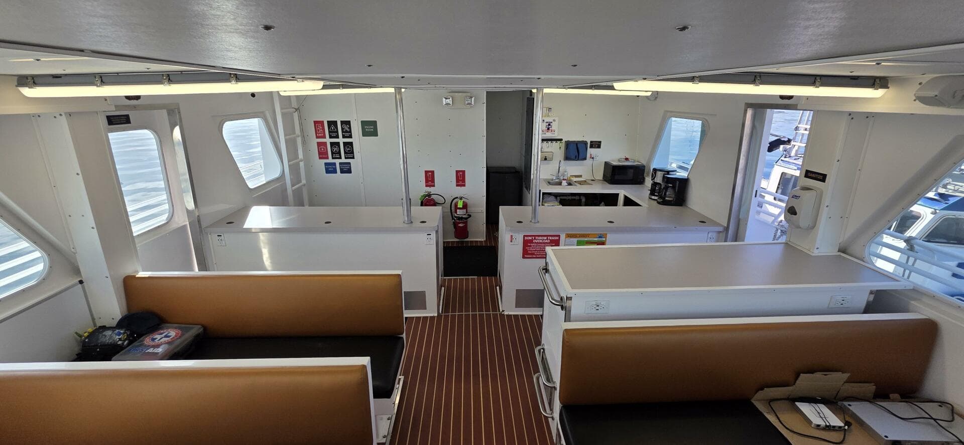 1986 Gulf Craft Passenger — photo 21