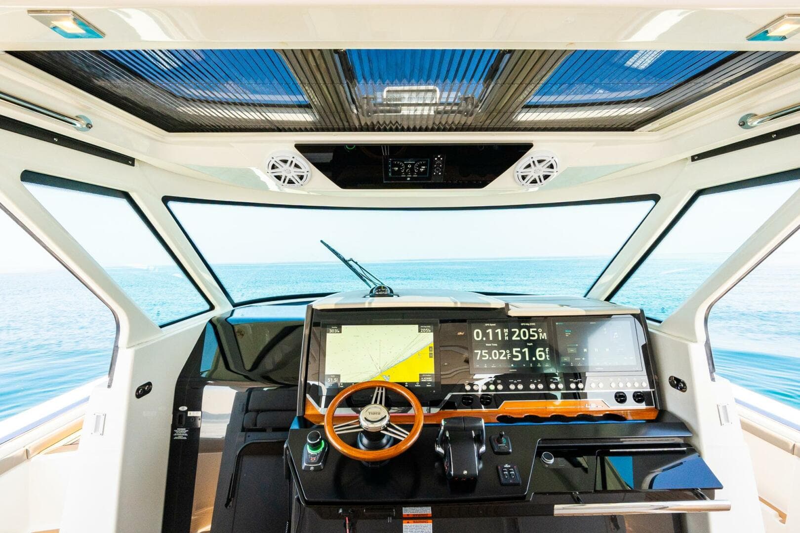 2022 Tiara Sport — photo 40