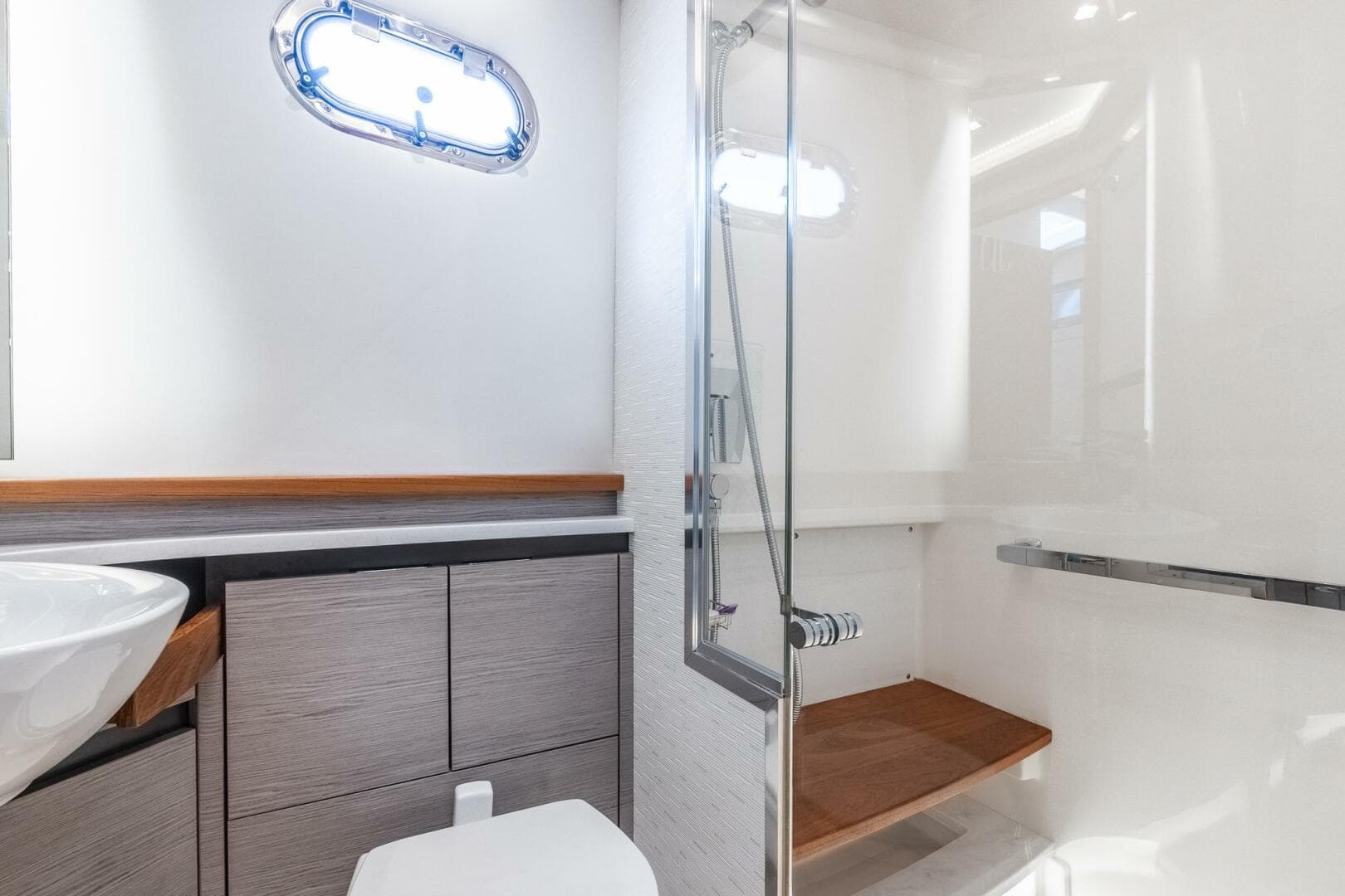 2022 Tiara Sport — photo 78