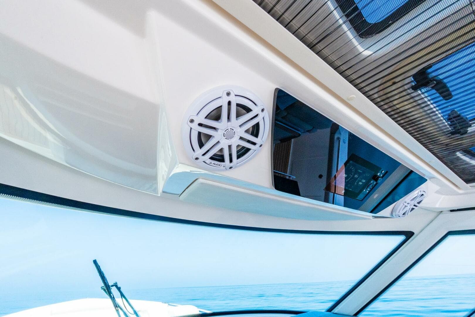 2022 Tiara Sport — photo 63