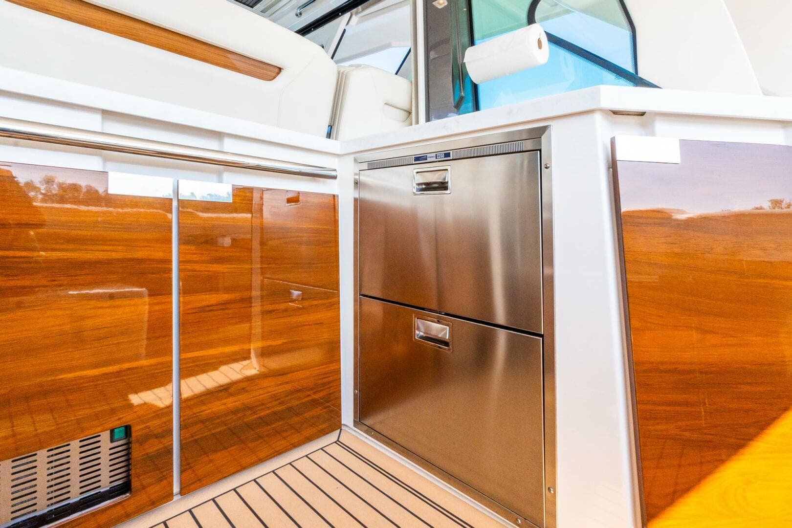 2022 Tiara Sport — photo 70