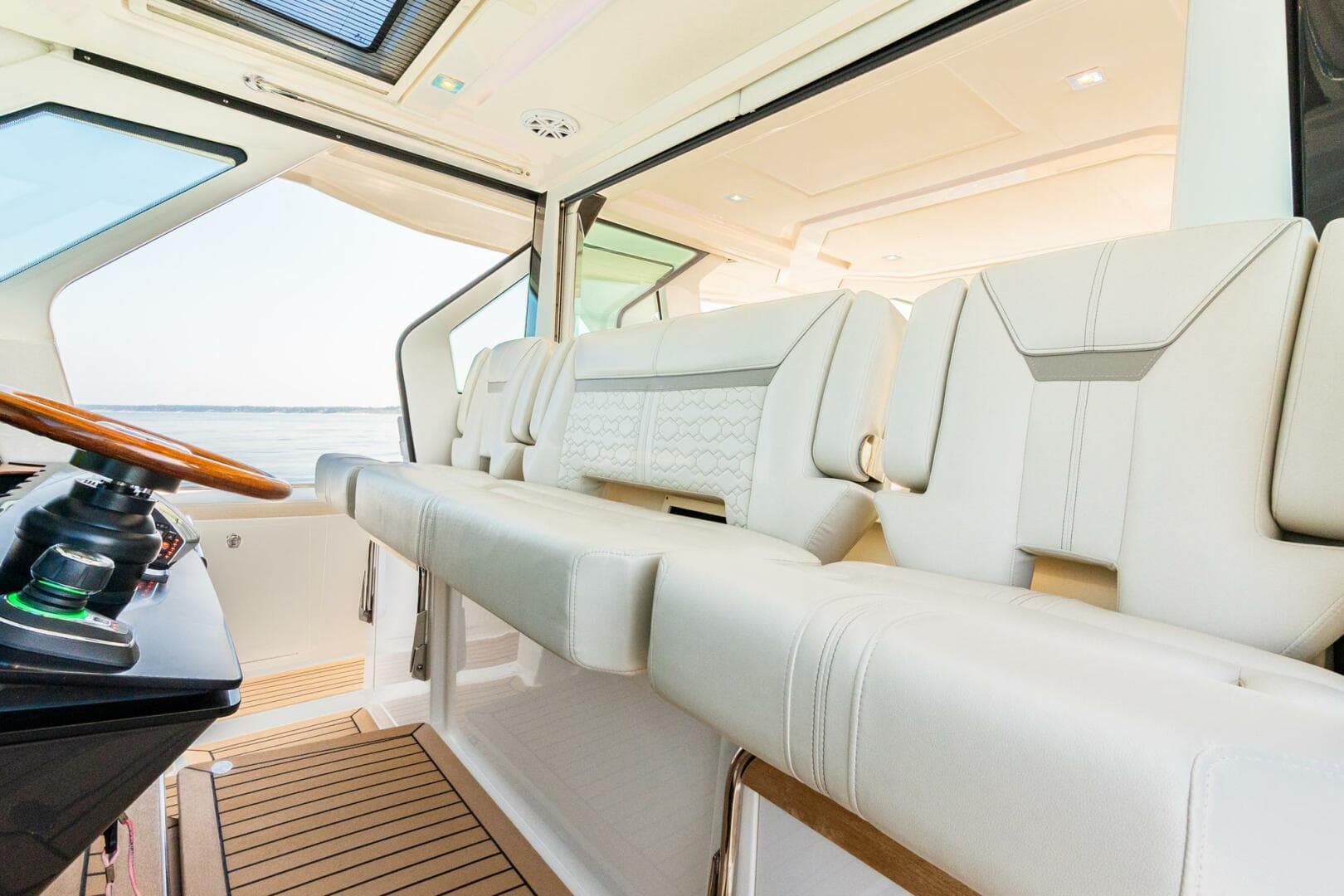 2022 Tiara Sport — photo 43