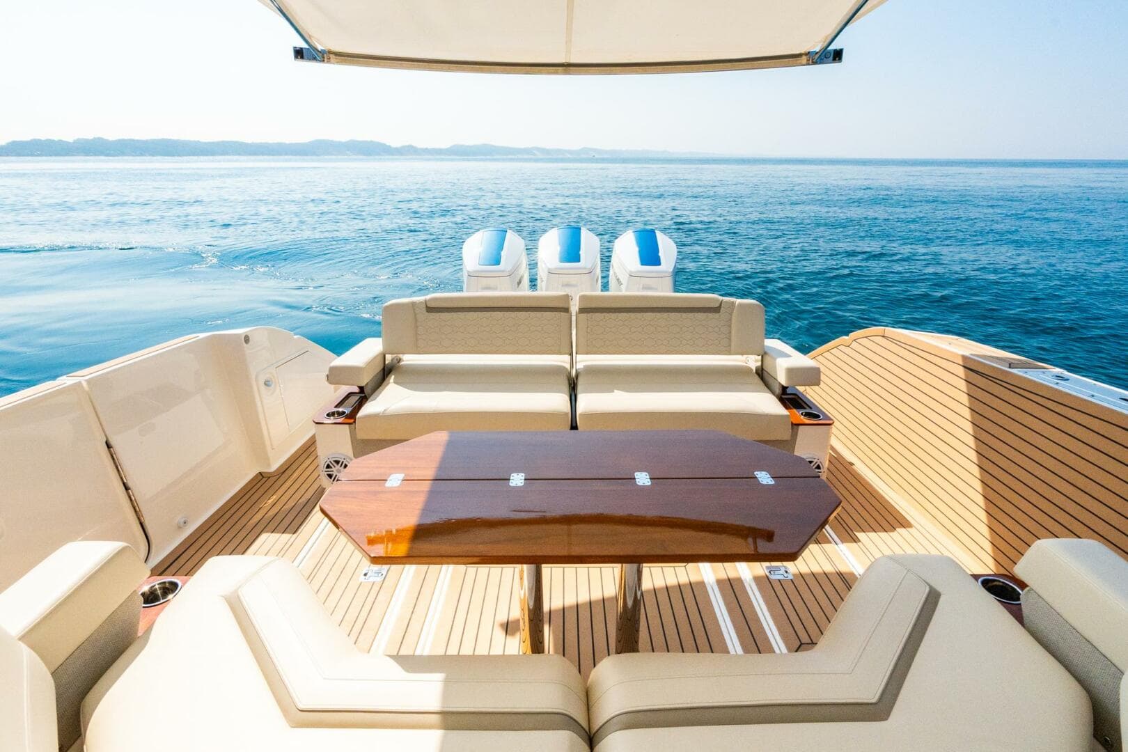 2022 Tiara Sport — photo 32