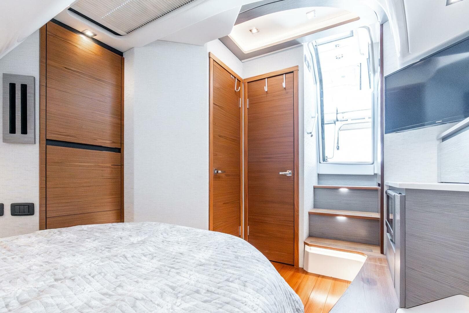 2022 Tiara Sport — photo 73