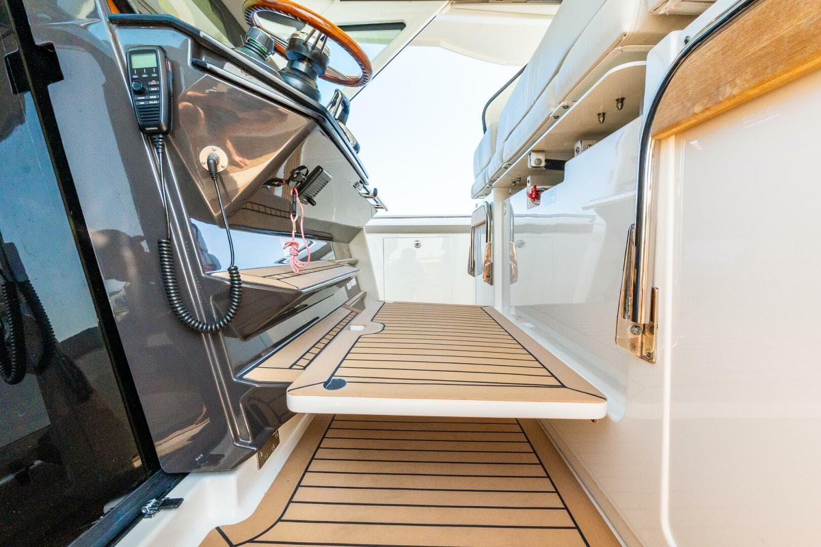 2022 Tiara Sport — photo 62