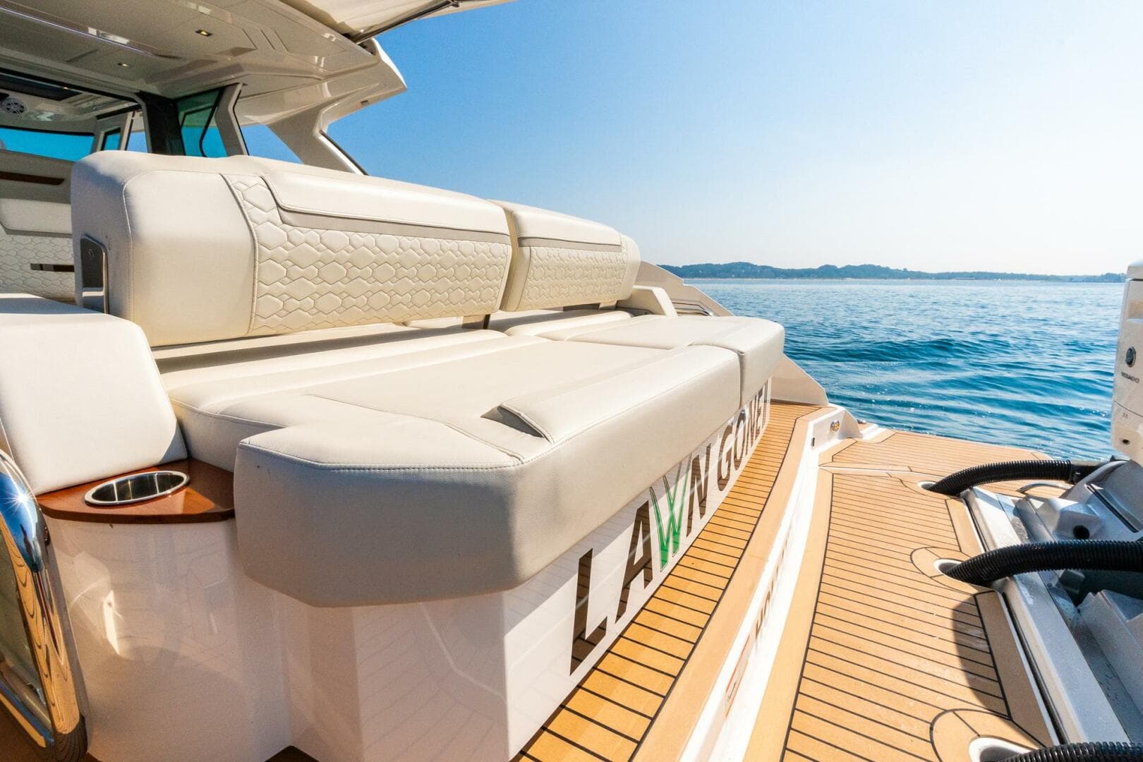 2022 Tiara Sport — photo 23