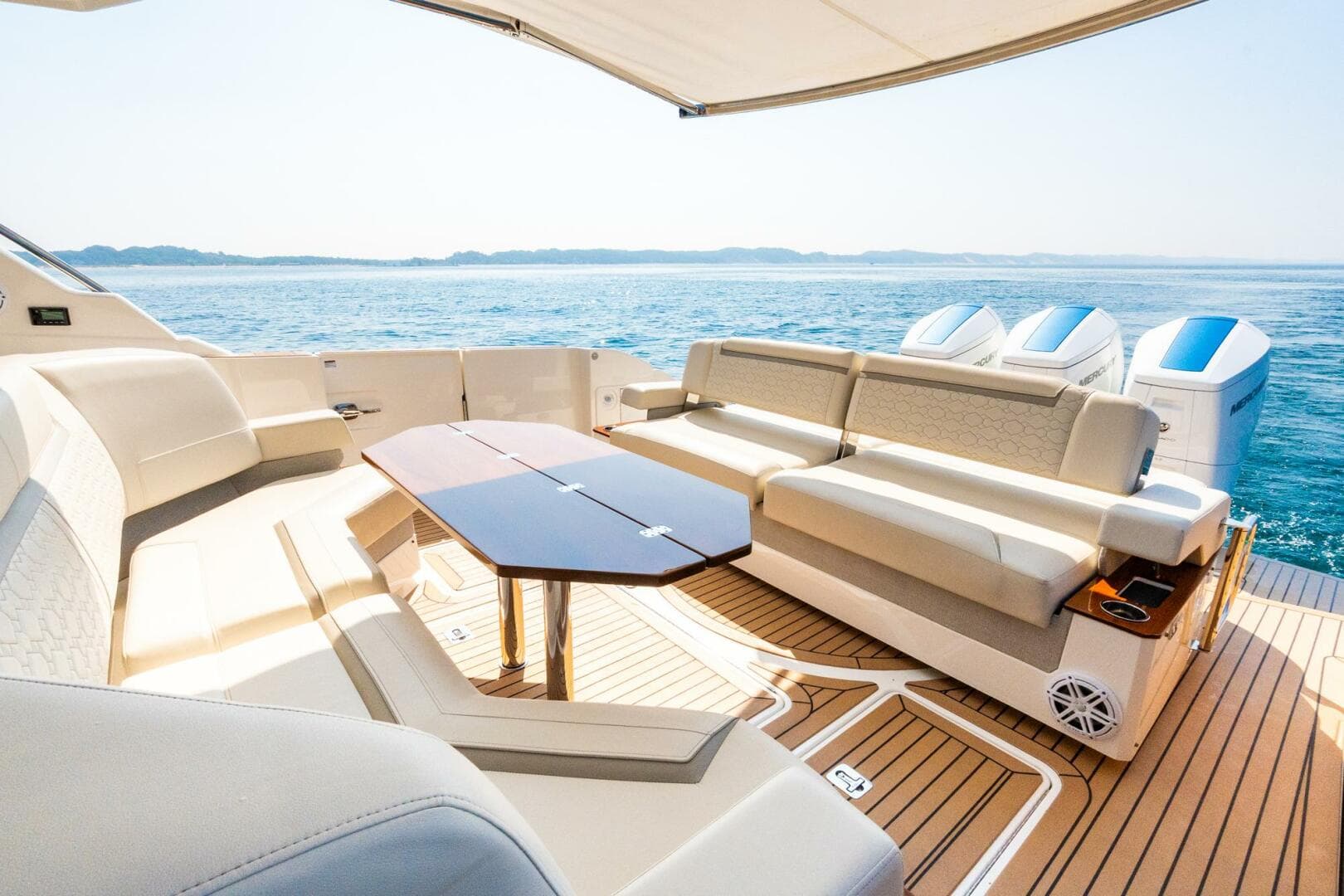 2022 Tiara Sport — photo 27