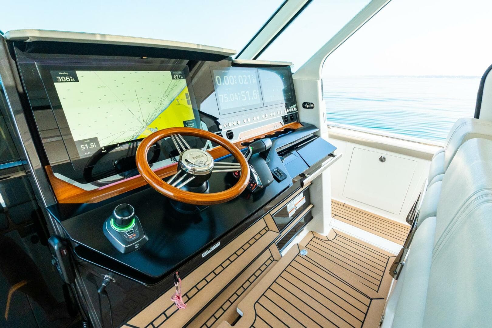 2022 Tiara Sport — photo 45