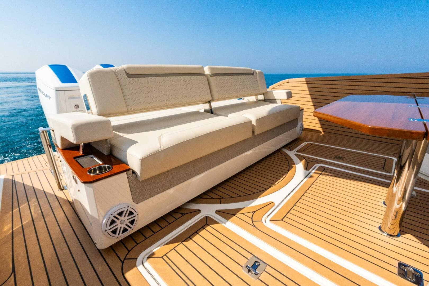 2022 Tiara Sport — photo 29